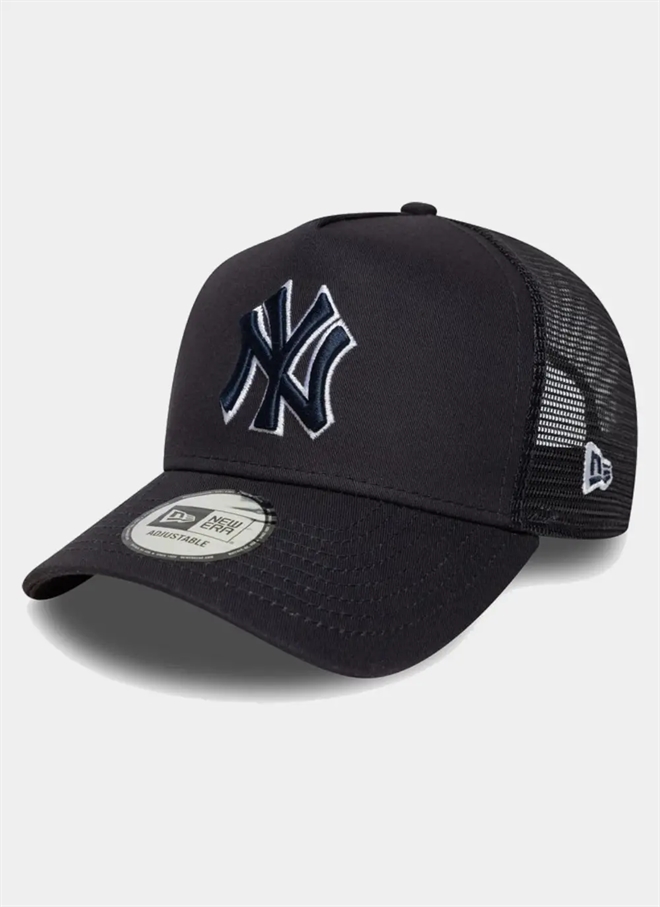 New Era NY Yankees MLB Outline Trucker