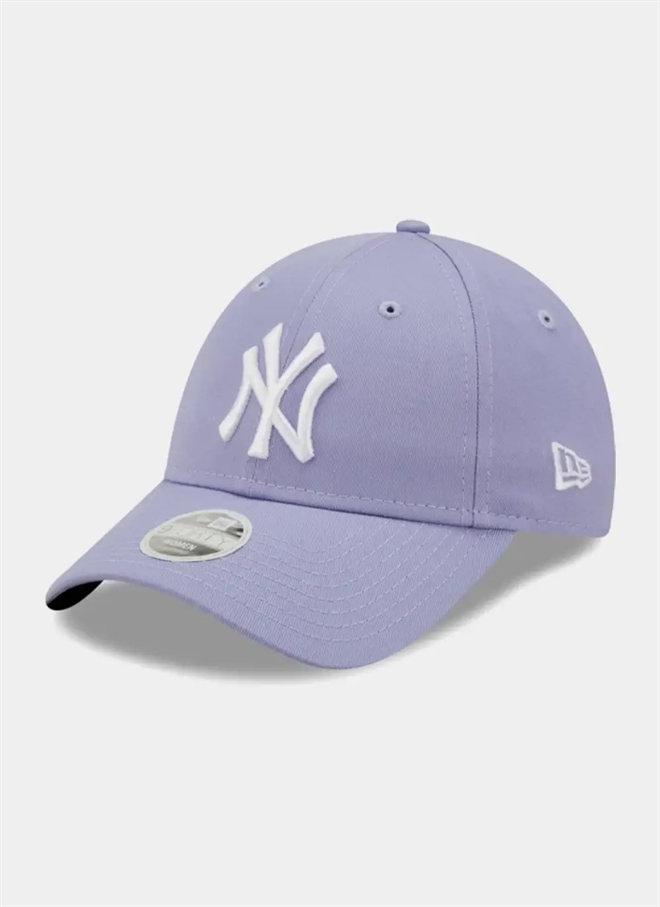 New Era NY Yankees Womens 9FORTY Cap